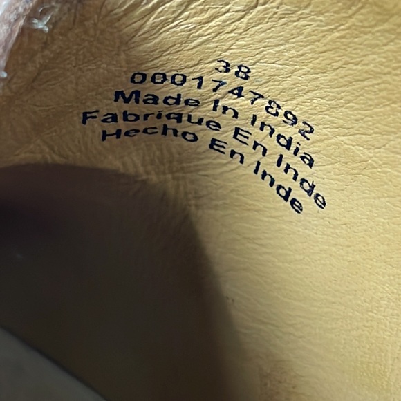 Free People Monroe Luggage Brown Cut Out Side Wood Heels Women’s Clogs Size: 38 - Picture 7 of 15